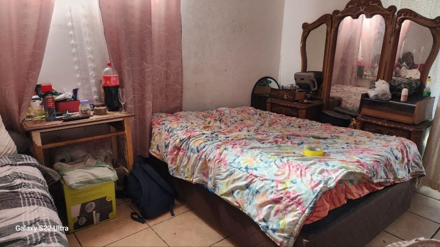 5 Bedroom Property for Sale in Oos Einde North West